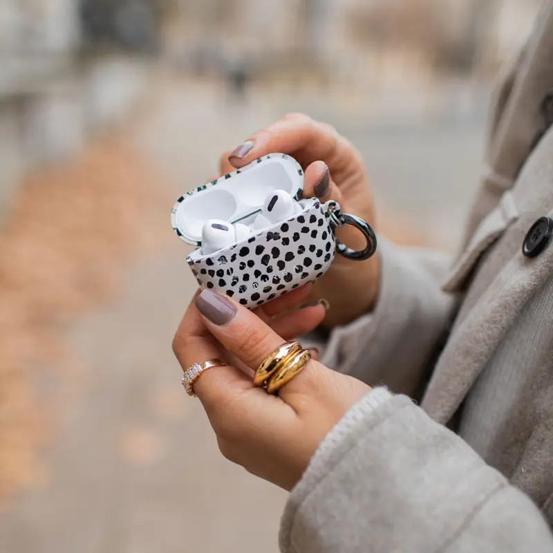 Burga Almond Latte - Apple AirPods 4 & AirPods 4 ANC Skyddsfodral - 2999573