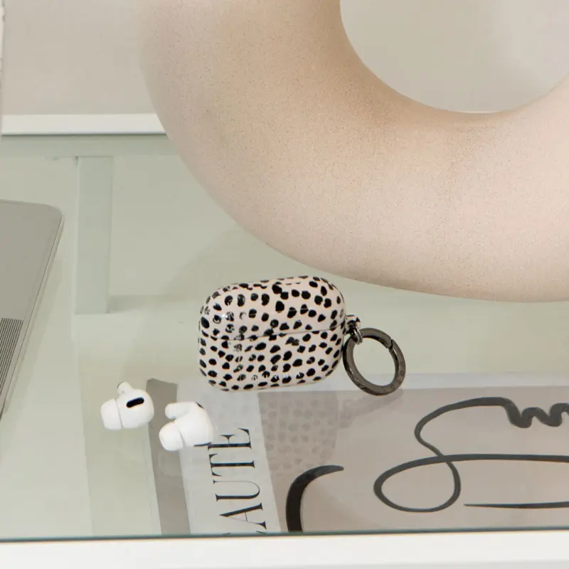 Burga Almond Latte - Apple AirPods 4 & AirPods 4 ANC Skyddsfodral - 2999573